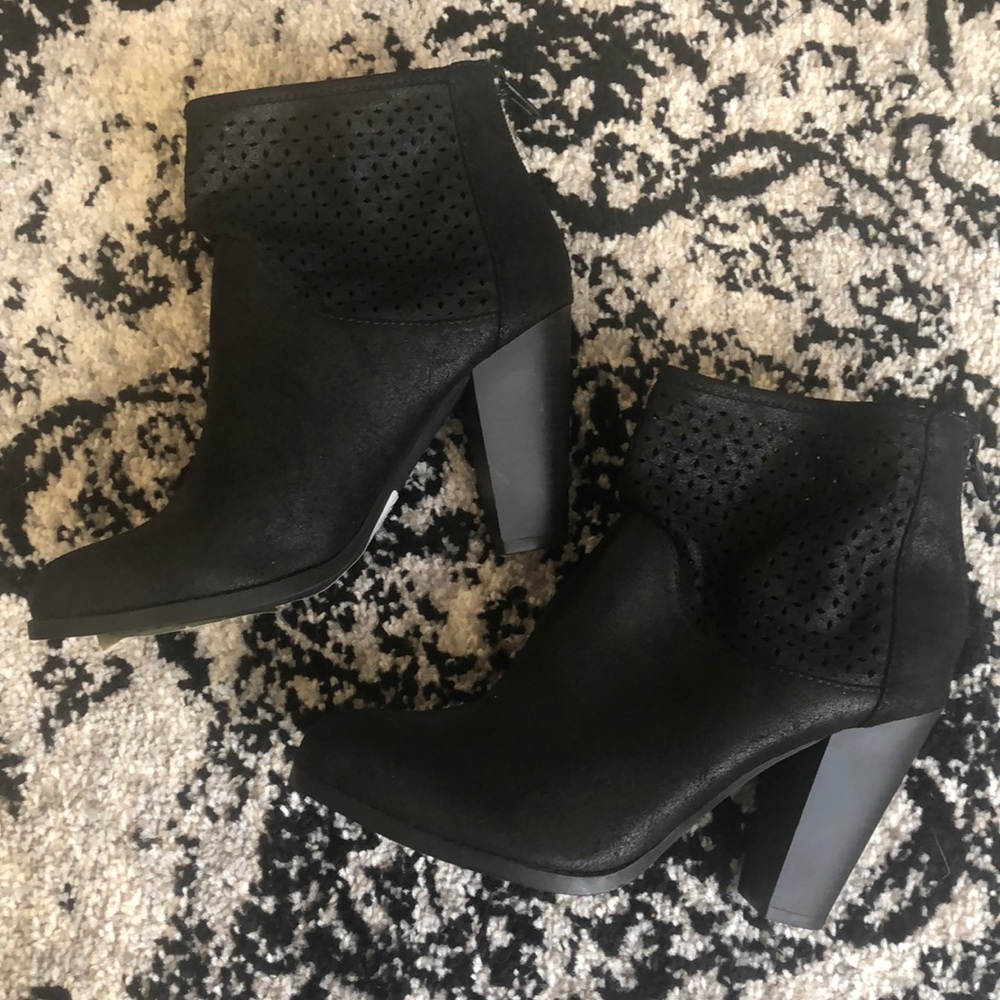 Chic Black Ankle Boots